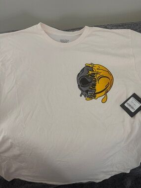 Men's White Graphic T-Shirt with Yellow & Gray Skull Print